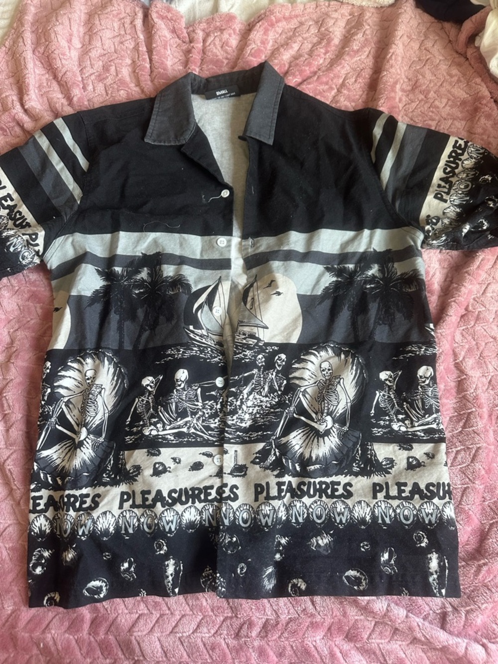 Pleasures Black & Gray Short-Sleeve Button-Up Shirt